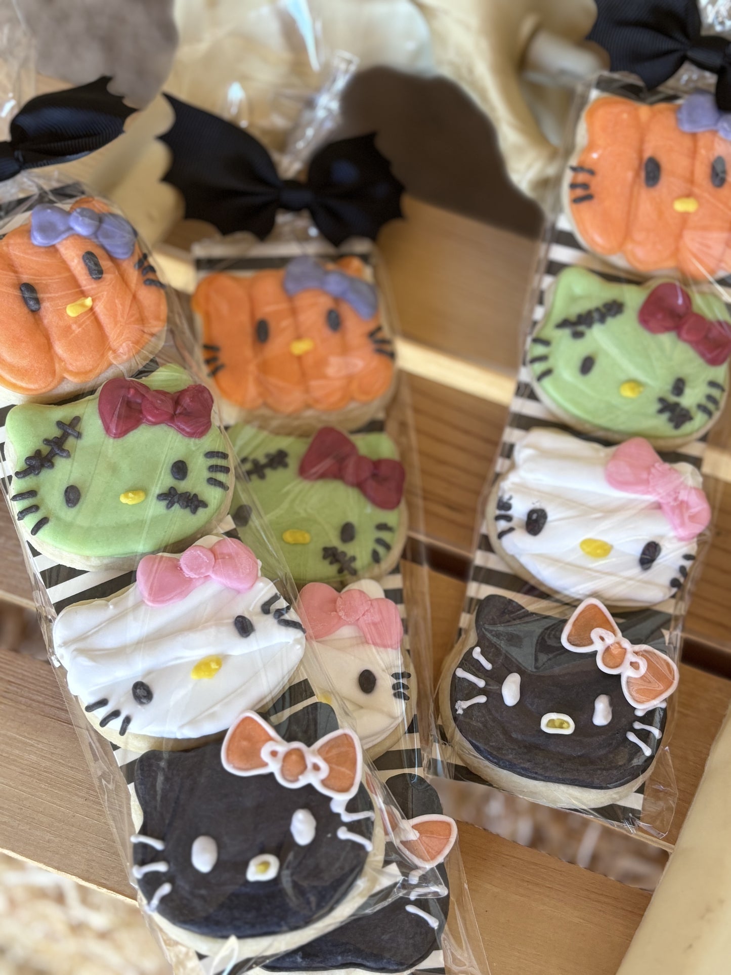 Hello Kitty Halloween Sugar Cookie Set